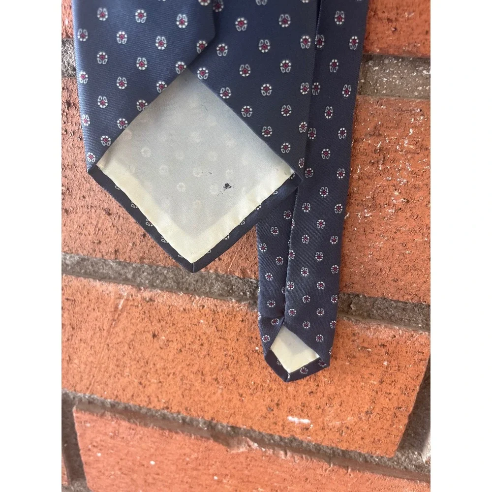 Brooks Brothers Makers Mens Navy Blue Silk Geometric Medallion Necktie USA Made‎